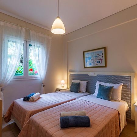 Barbati Seafront Luxury Suites Buitenkant foto